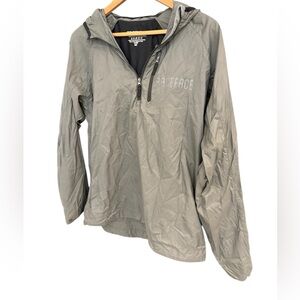 Race Face M EUC nylon lightweight biking Jacket with Hood and Quarter-Zip Design